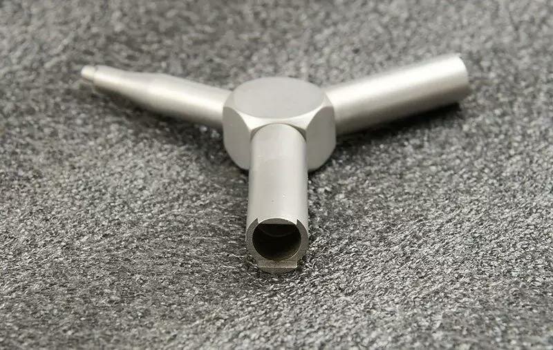 ELEMENT Magazine valve key