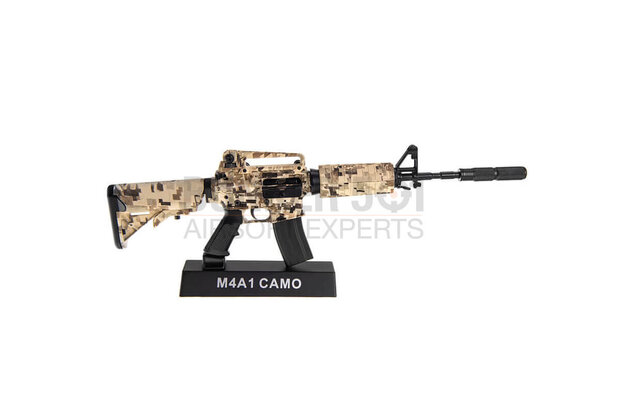 SWISS ARMS RIFLE TOY  Reduced Size M4 Camo